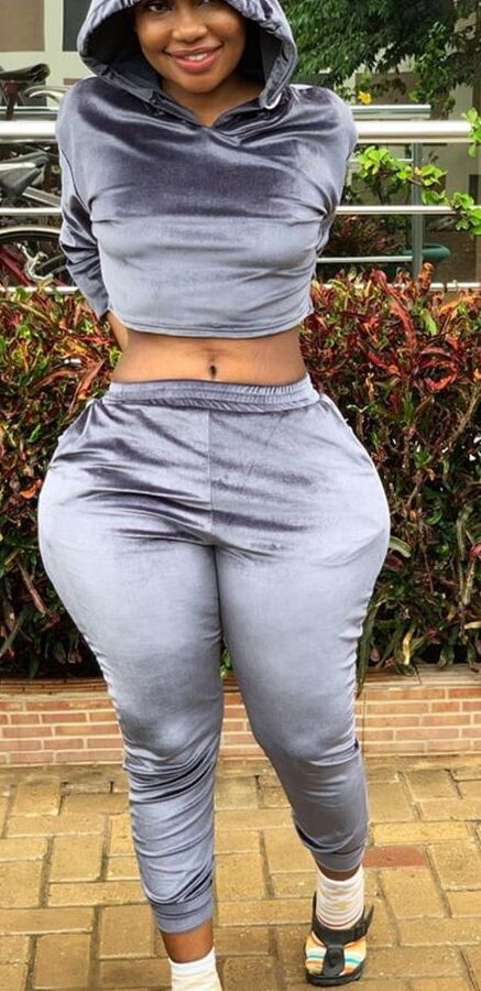Extra wide slim thick pear poshy