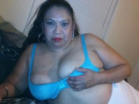Latina cougar