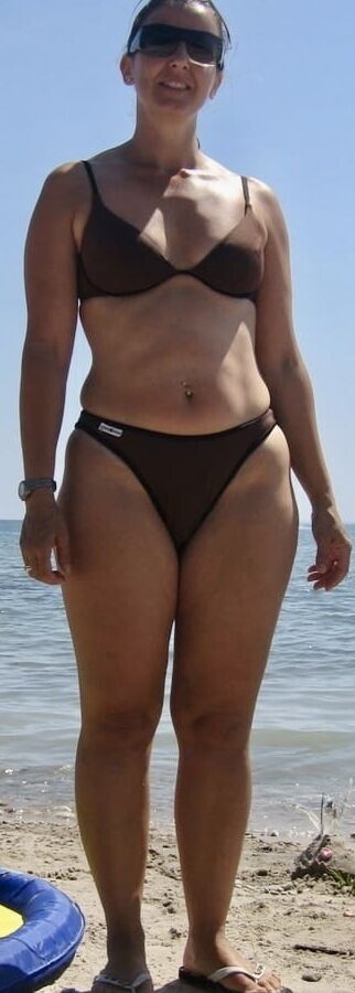 Dirty Horny Chubby Meaty Cunt MILF Fucks And Sucks Like Slut