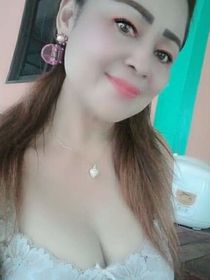 Whore mom pussy