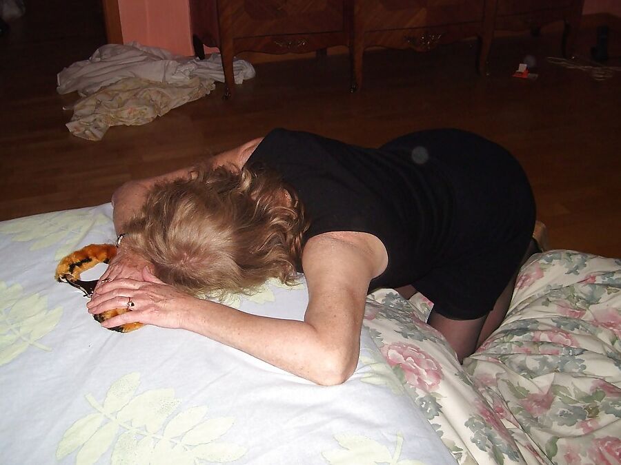 Seattle Granny Slave Marisa Grasser