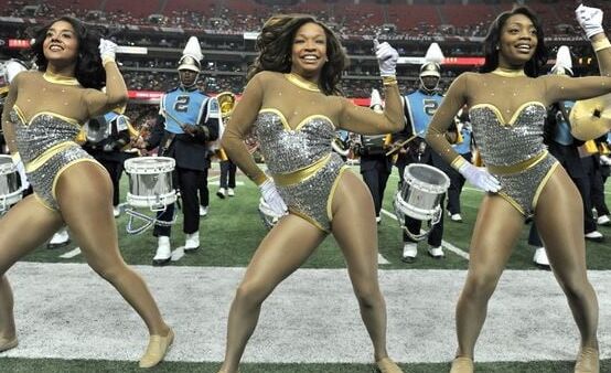 cheerleaders and dance teams in pantyhose