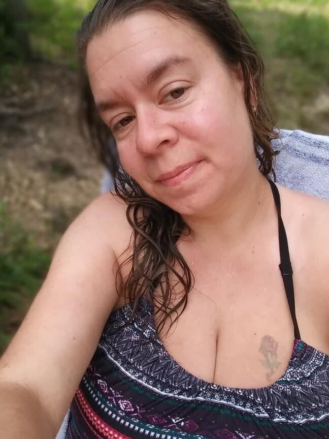 Saggy white trash nn