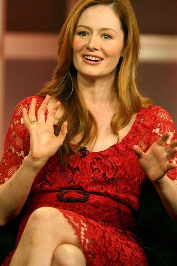 Hot &amp; Famous - Miranda Otto