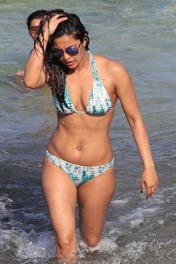 Beach &amp; Bikini