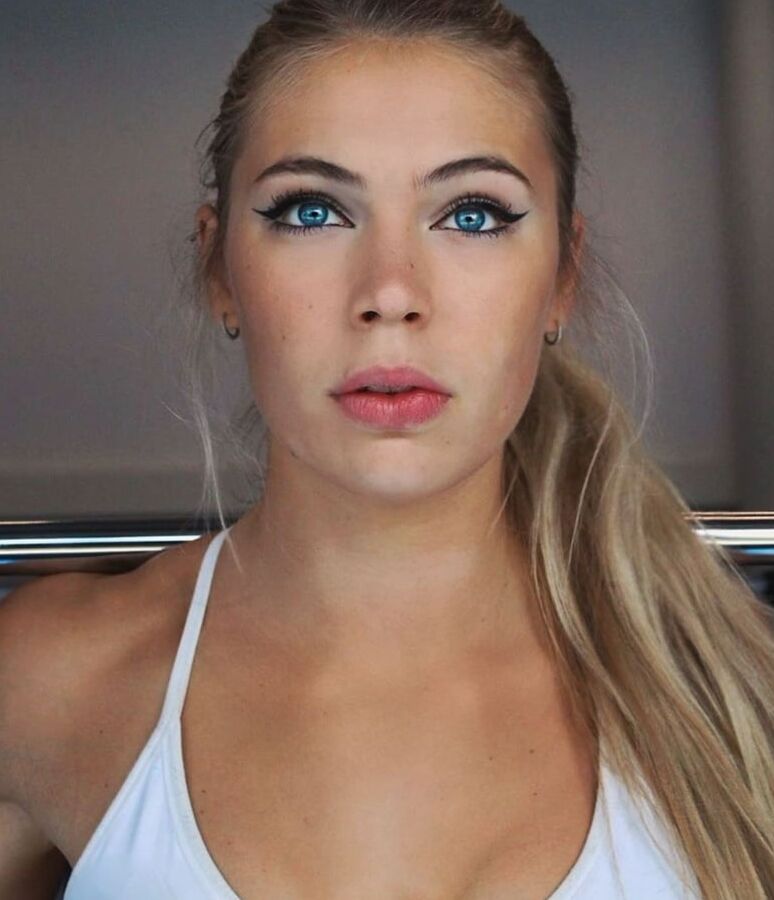 JUTTA LEERDAM PICTURES