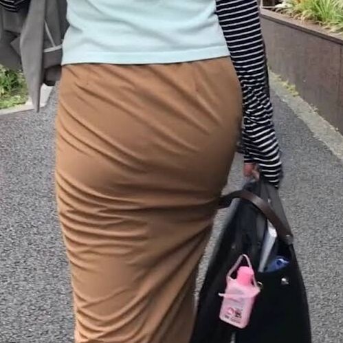 Clothed butt