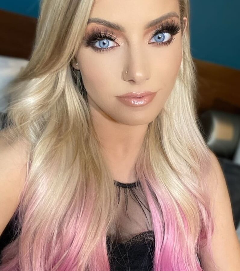 Celebrity Wank Target (Alexa Bliss)