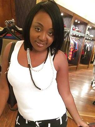 Sexy black MILF Sayanna Monroe