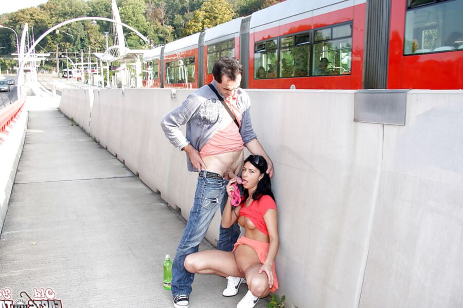 Public spread