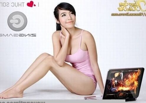 Viet girl Elly Tran Ha