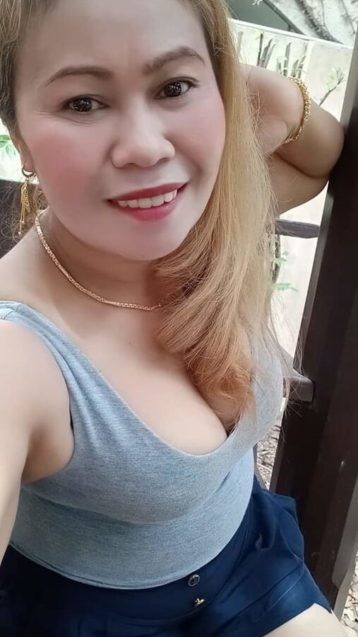 Ibu cantik tetek besar