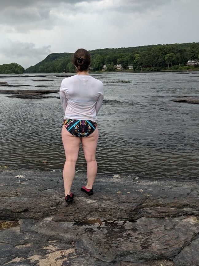 Saggy white trash nn
