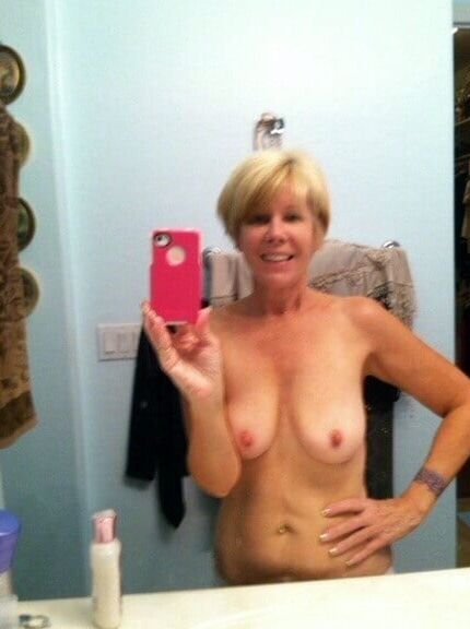MILF Selfie