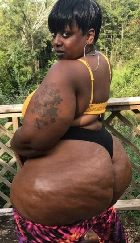 Big body chunky legged mega booty wide hip bbw pear chantel