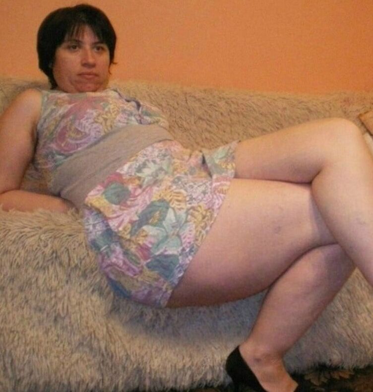 Maduras belas pernas, bunda e mama