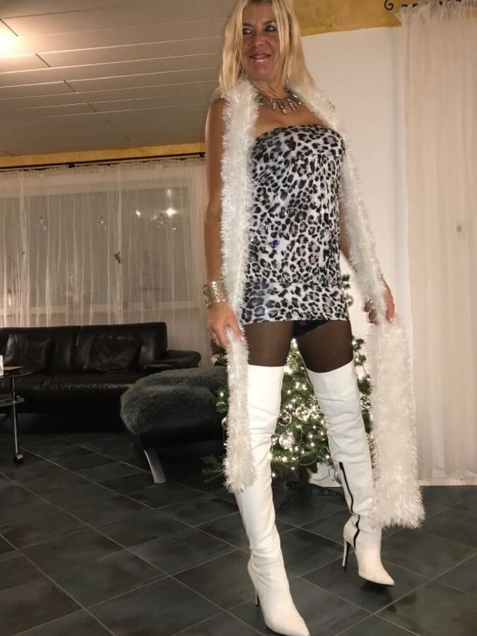 Julia my whore fucked by BBC