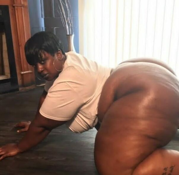 Big body chunky legged mega booty wide hip bbw pear chantel
