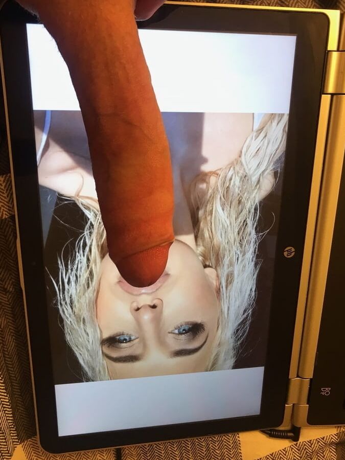 I love to serve Big Black Cocks