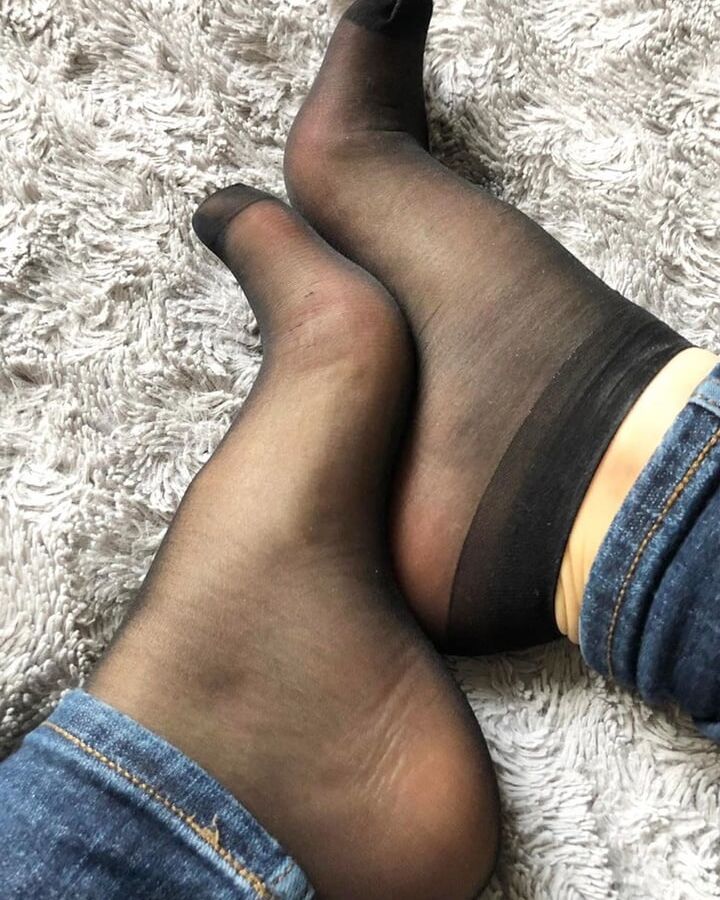 Nylonfeet
