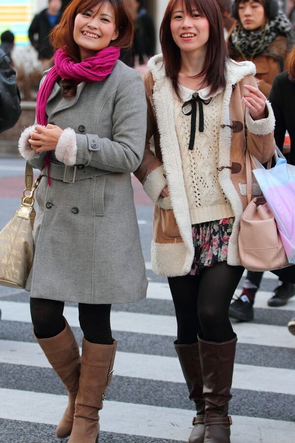 Street Pantyhose - Cheap Cunt in Cheap Tan Pantyhose