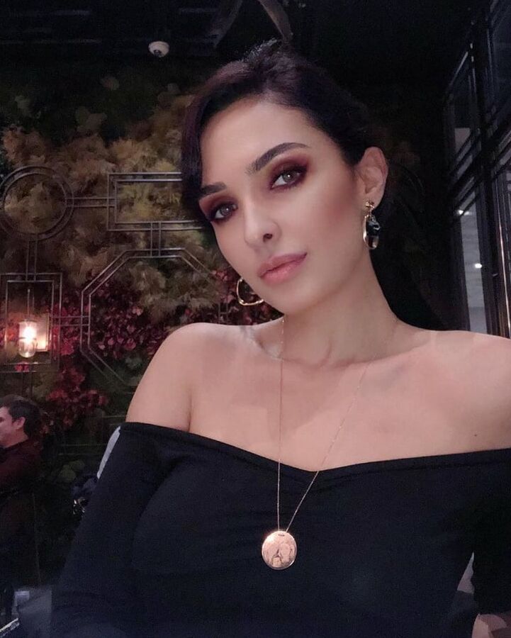 Sexy Turkish Hilal