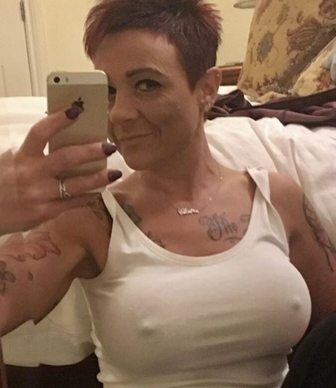 Busty MILF: Claire
