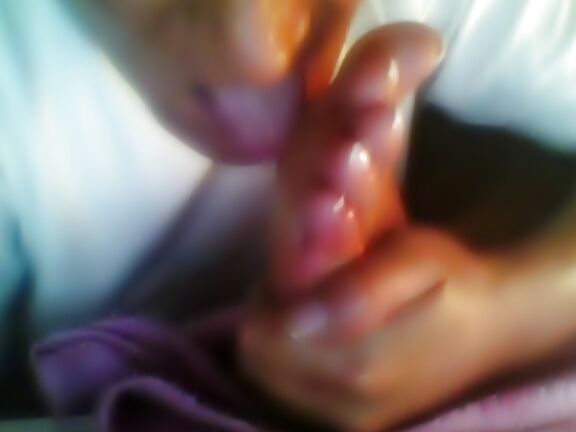 Self Toe Suck (PLEASE COMMENT)