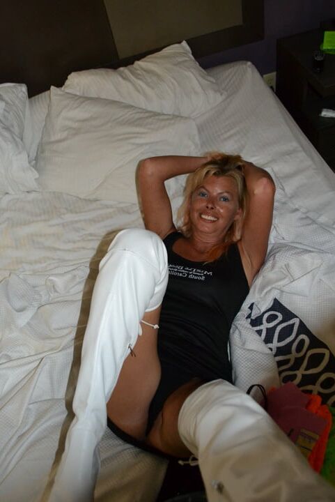 Slut BlondeMary
