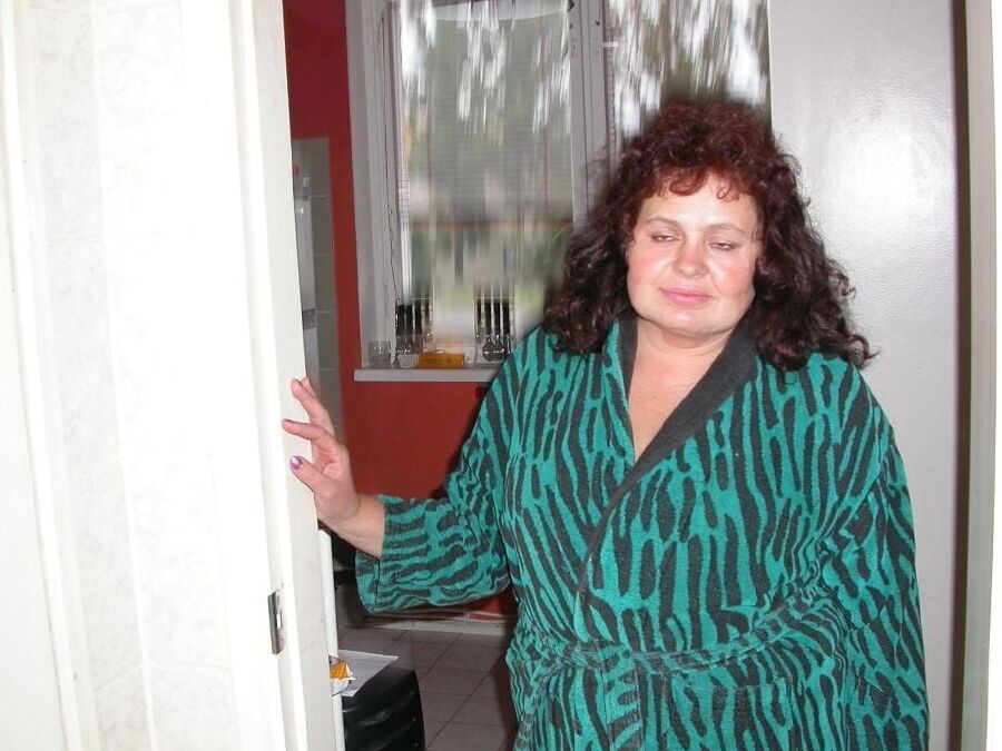 Bbw mix (showertime with younger men