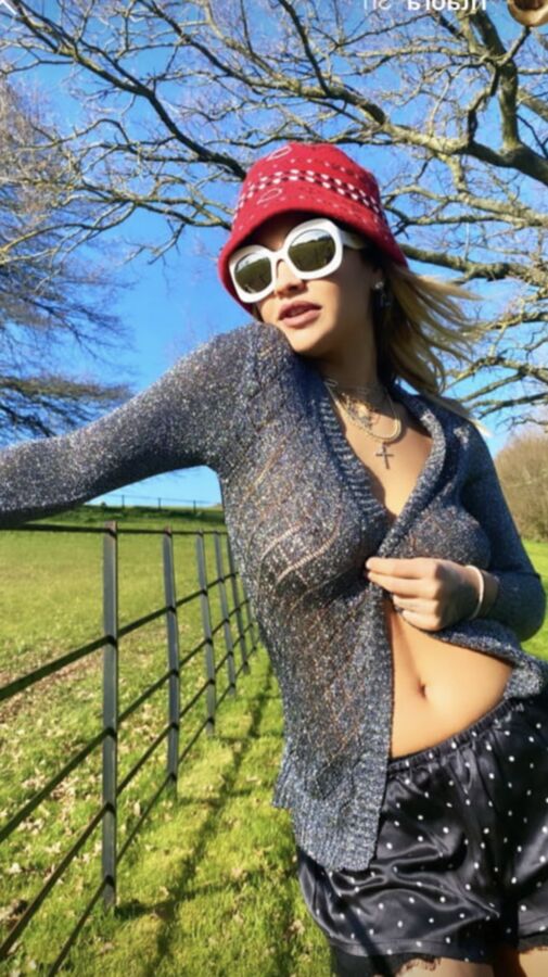 Nipples seethrough