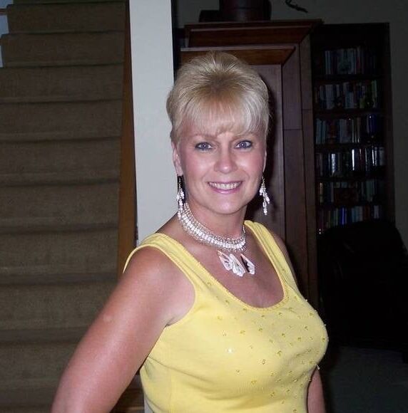 Mature Ladies Dressed But Sexy