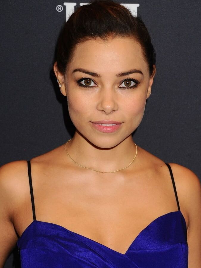 Jessica Parker Kennedy Being A Whore