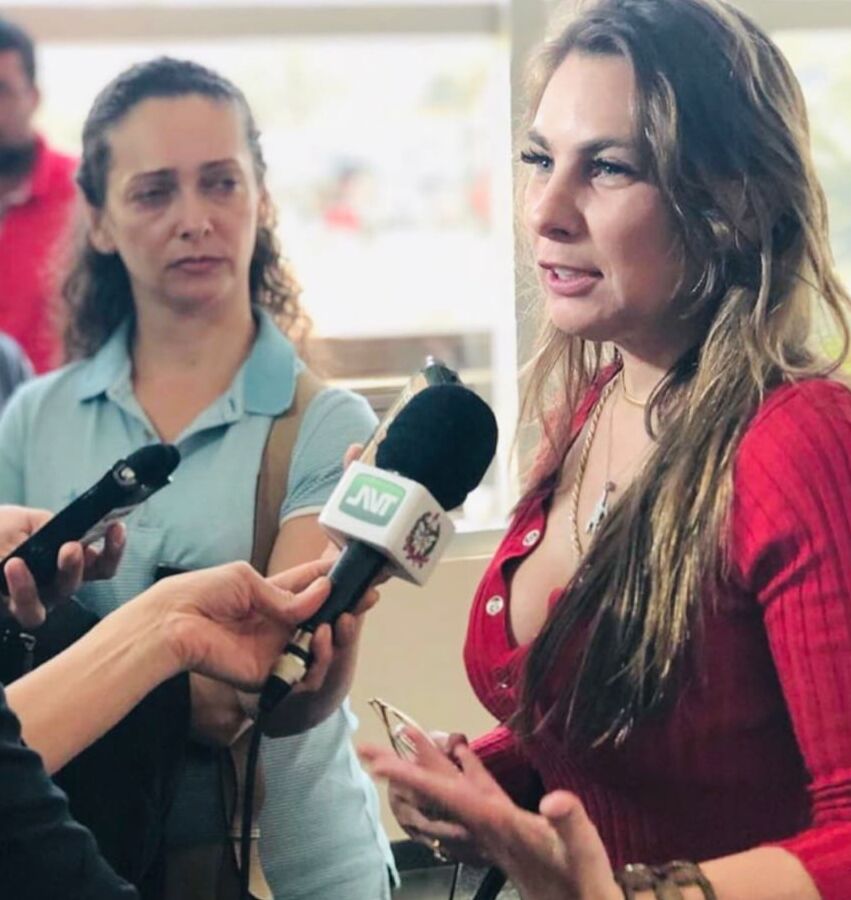 Paulinha--Ana Paula Da Silva