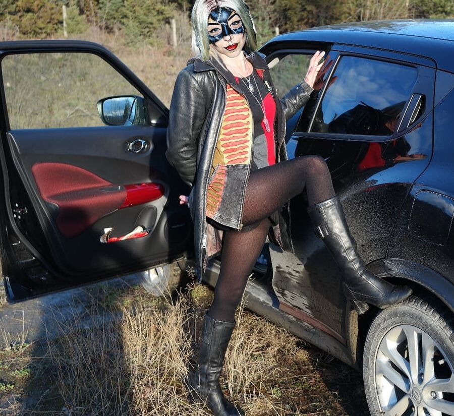 Pantyhose wife