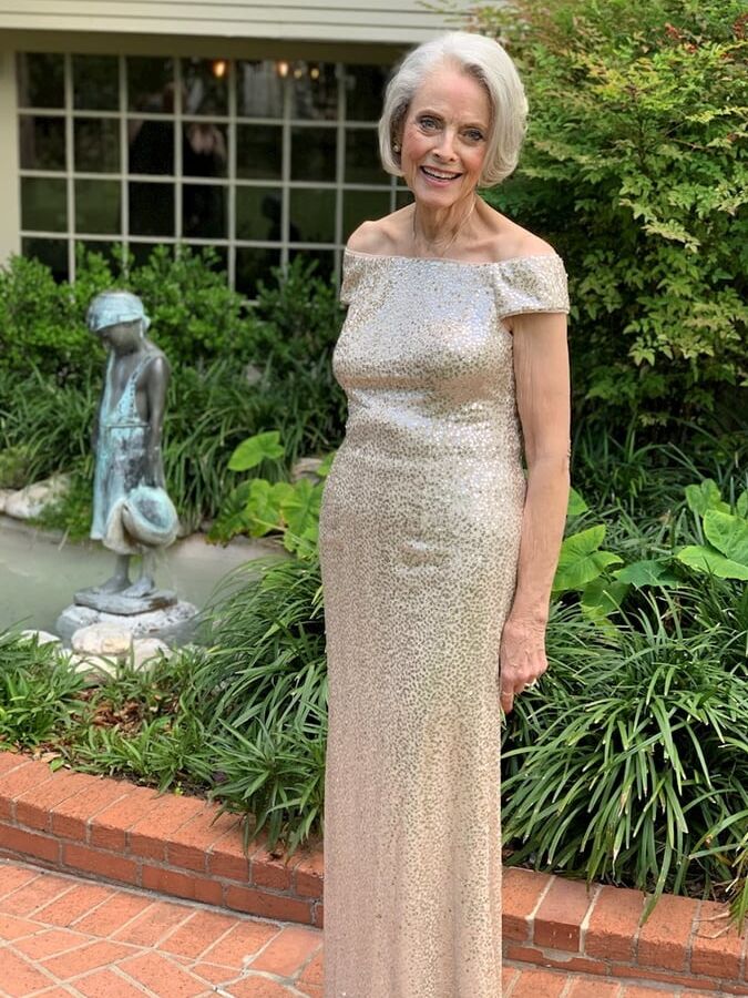 Mature Ladies Dressed But Sexy