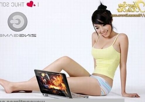Viet girl Elly Tran Ha