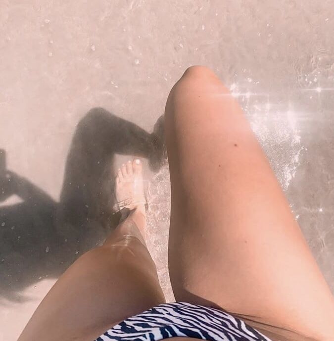 Sexy Babe: Caitlin