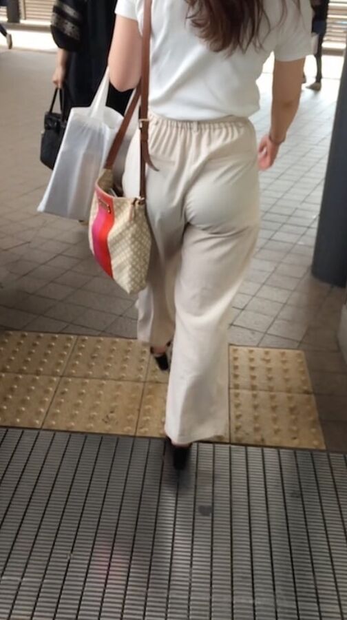 Clothed butt