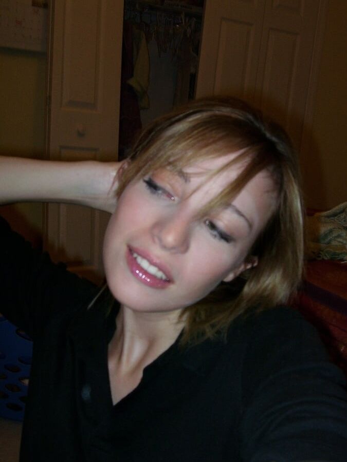 Women Need Exposure - Sexy Young GF