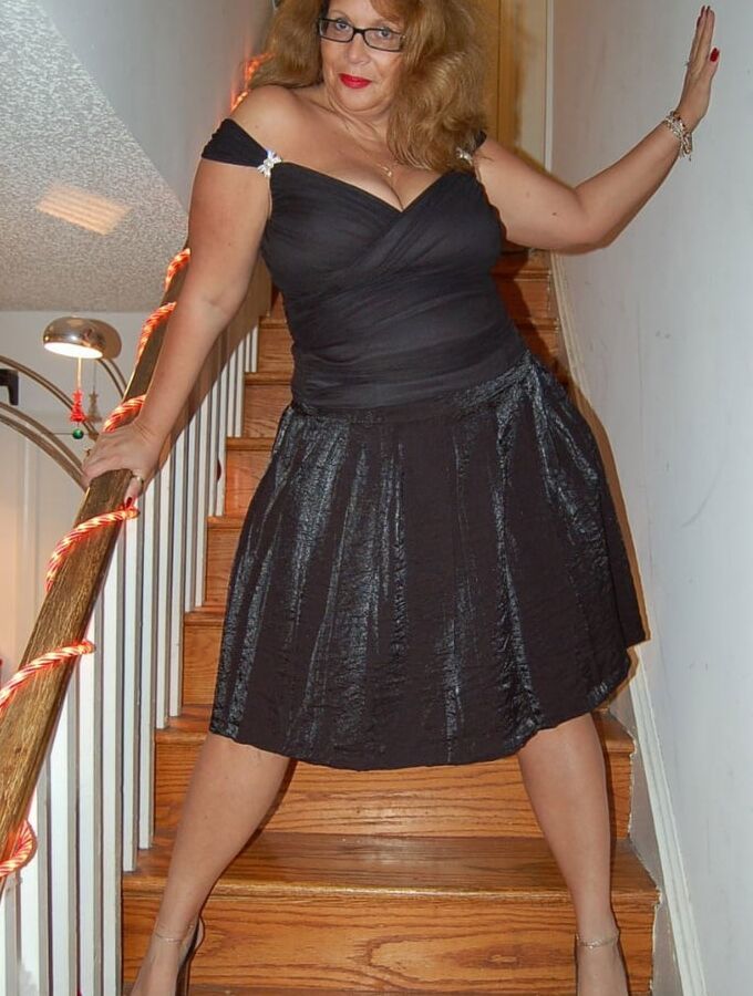 Mature Ladies Dressed But Sexy