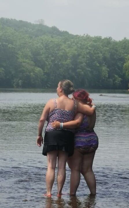 Saggy white trash nn
