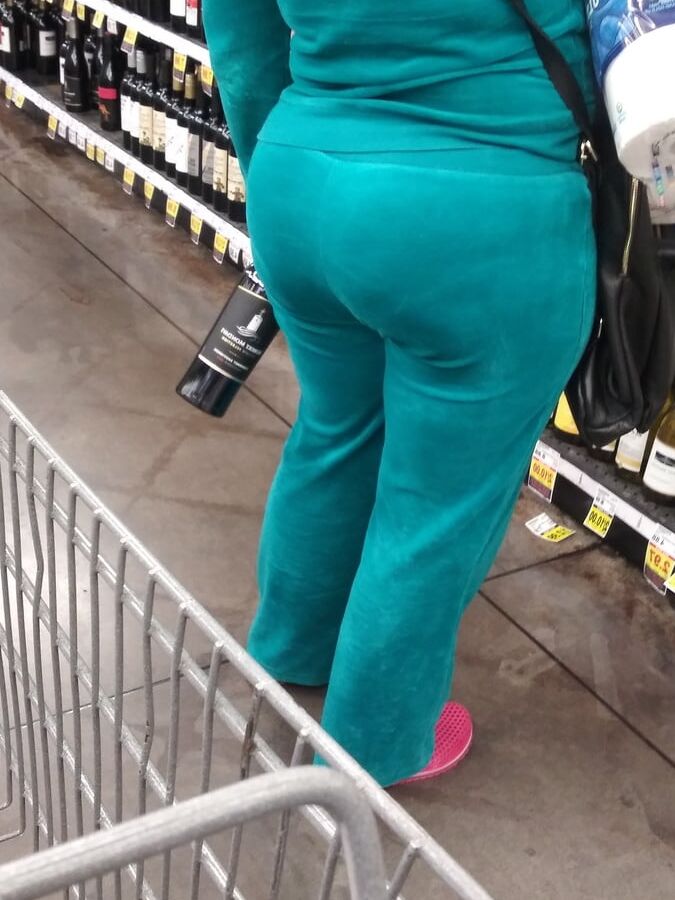 Just some phat asses