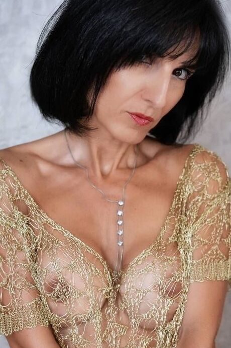 Mature see thru