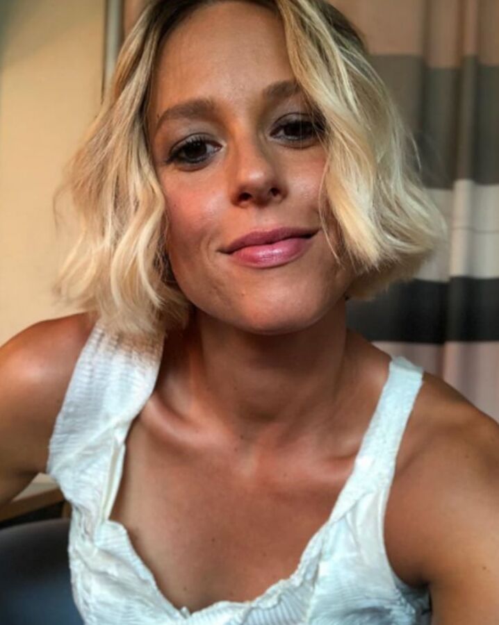 FEDERICA PELLEGRINI . I M PERVERT