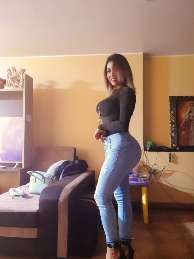 RICA NALGONA