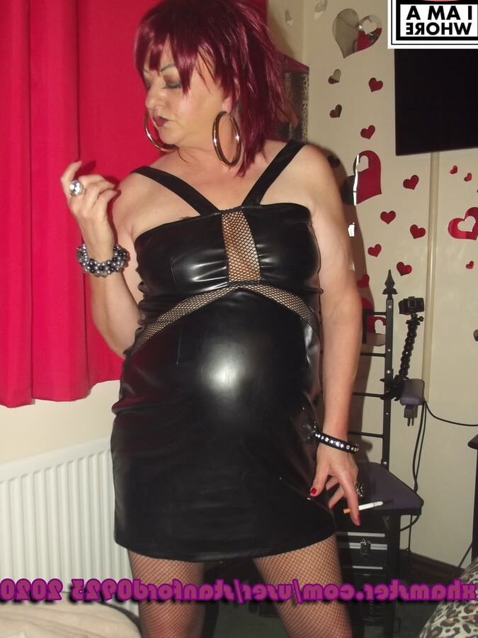 WARNING WHORE