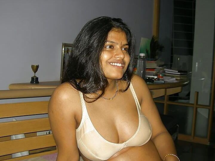 Sexy arpita aunty