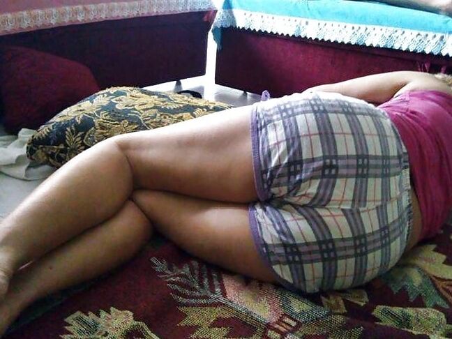 Milf legs naylon socks nylon skirt dress hot feel fetish hot