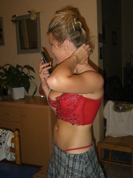 HOT BLOND